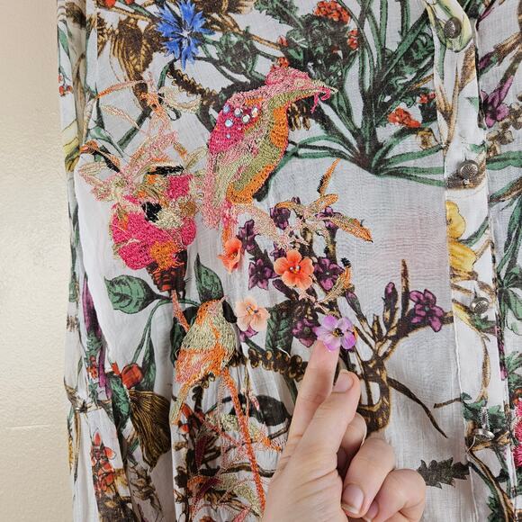 Wearable Art Maxamilist Floral Embroidered Button Down Blouse Bird Detailing M - Picture 4 of 11
